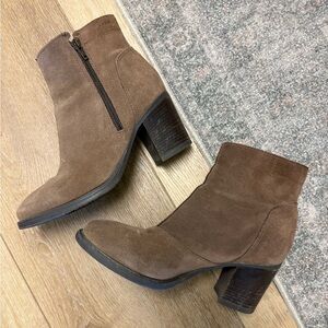 ESPRIT Suede Zipper Booties, Medium Brown, Great Pre-Owned Cond., Sz 6.5 (37 EU)